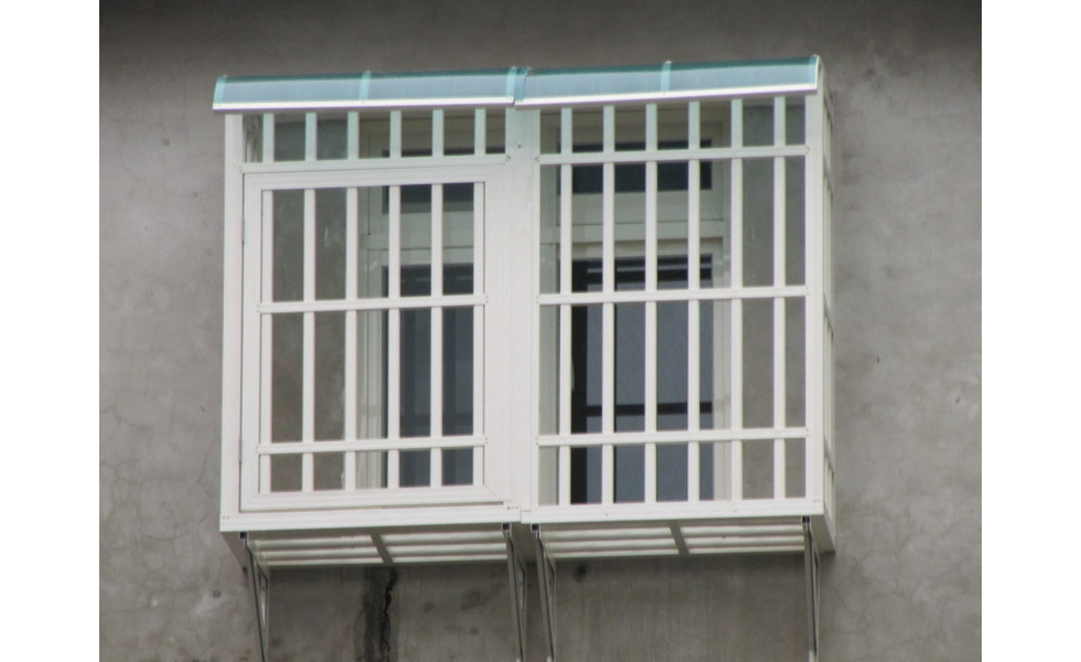 台中鋁門窗-鋁製鐵窗安裝